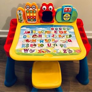 VTech Touch & Learn Activity Desk Deluxe